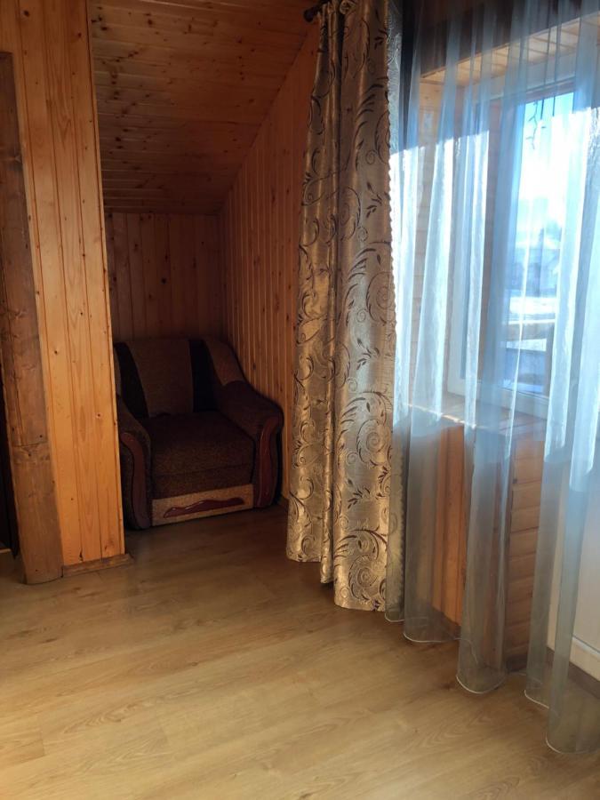 Опришок Hotel Palyanytsya Buitenkant foto
