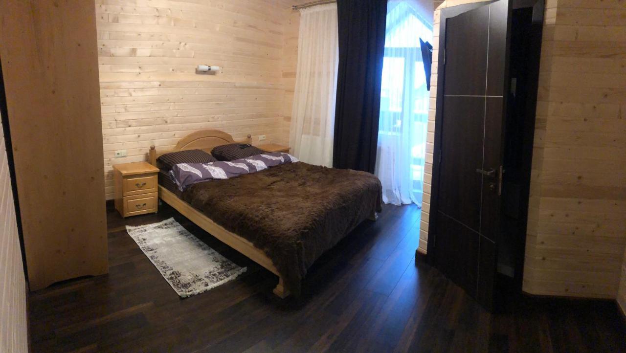 Опришок Hotel Palyanytsya Buitenkant foto
