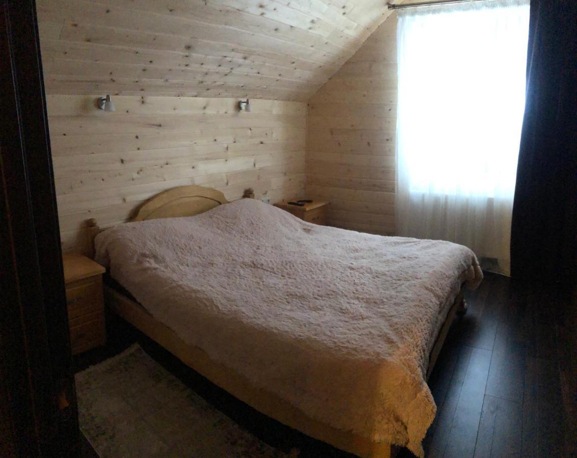 Опришок Hotel Palyanytsya Buitenkant foto