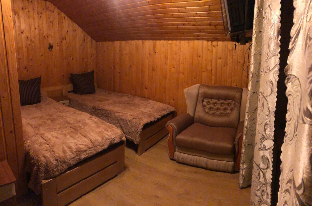 Опришок Hotel Palyanytsya Buitenkant foto