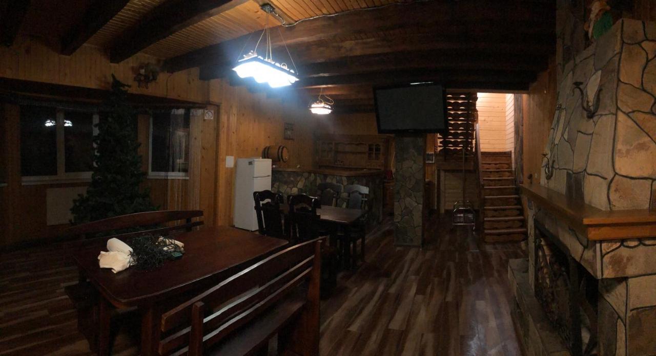 Опришок Hotel Palyanytsya Buitenkant foto
